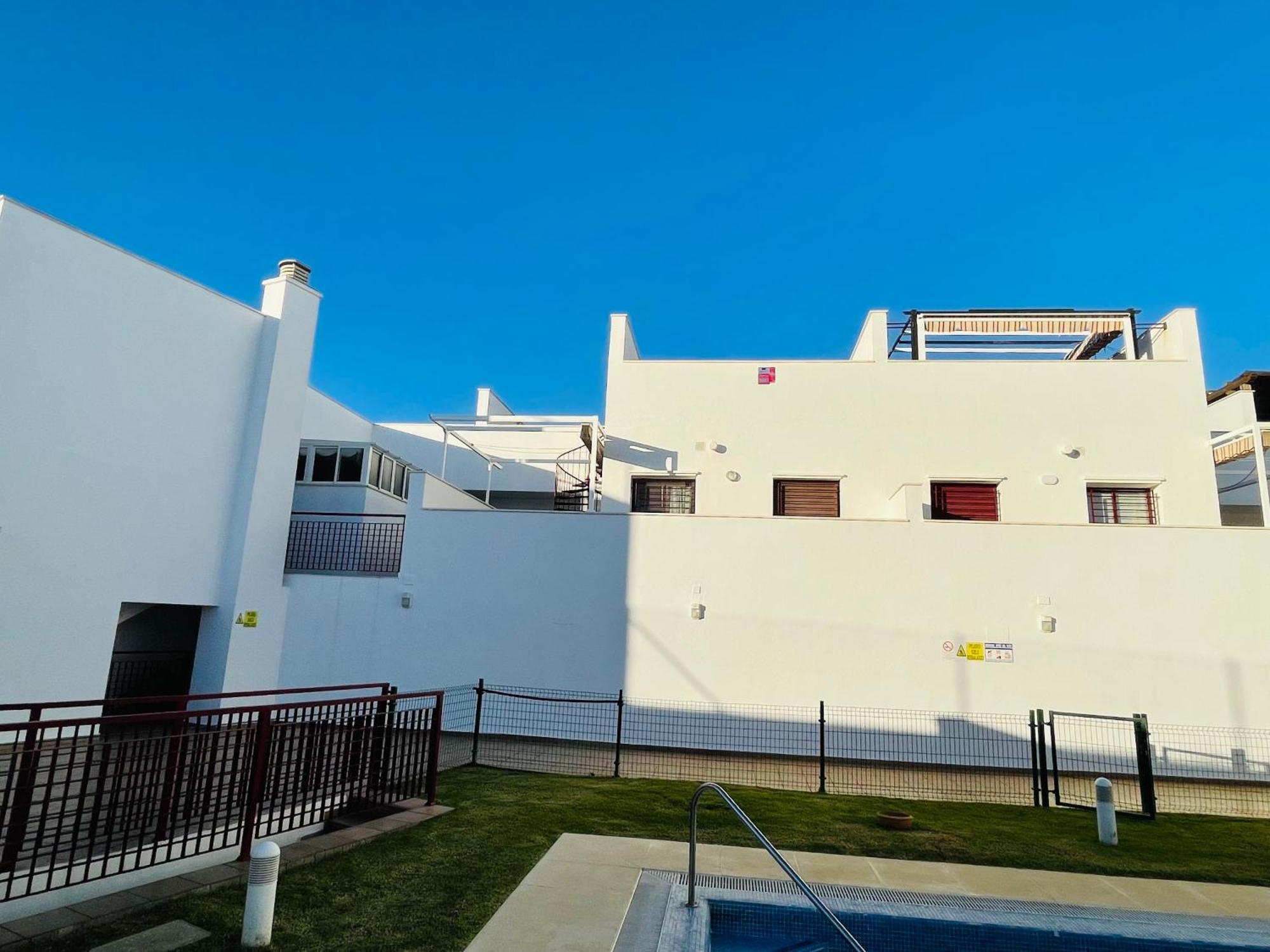 Atico Premium Conil Con 2 Terrazas, Parking, Piscina, Aire Ac Y Wifi -Solo Familias Y Parejas- Lejlighed Conil De La Frontera Eksteriør billede